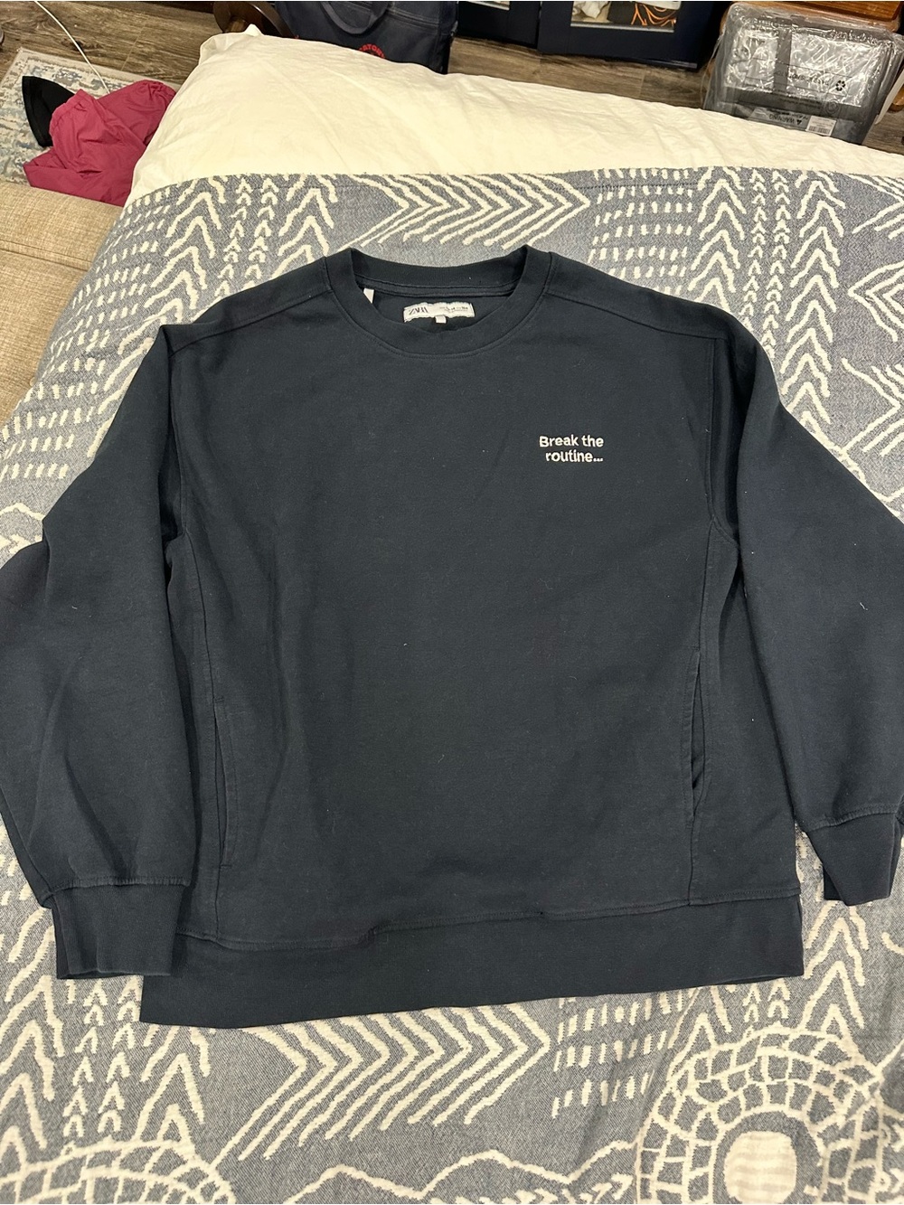 Boy’s Navy blue Crewneck Sweater - Break the Routine